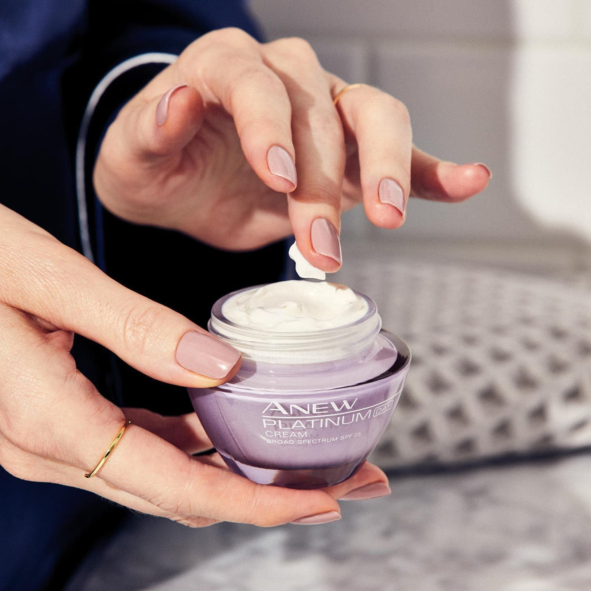 Avon Anew Platinum Day Lifting Cream Spf 25 50ml